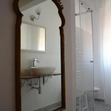 Levante Bed & Breakfast Marina Di Carrara